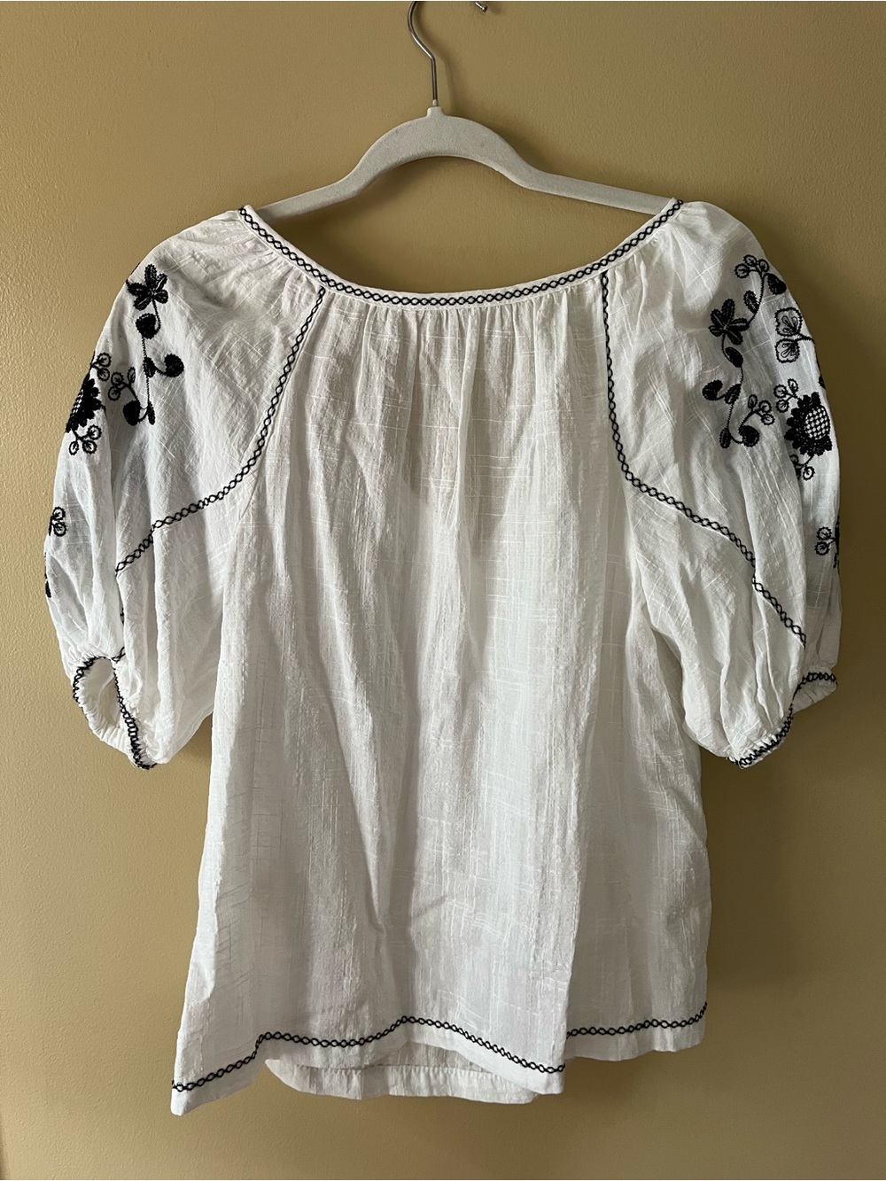 Max Studio Off-White V-Neck Puff-Sleeve Tunic with Black Floral Embroidery - Picture 7 of 7